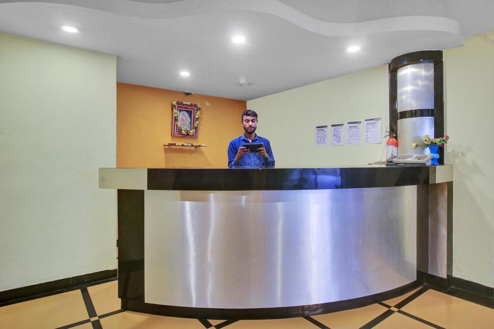 Hotel O Happy Rooms Гайдарабад Екстер'єр фото