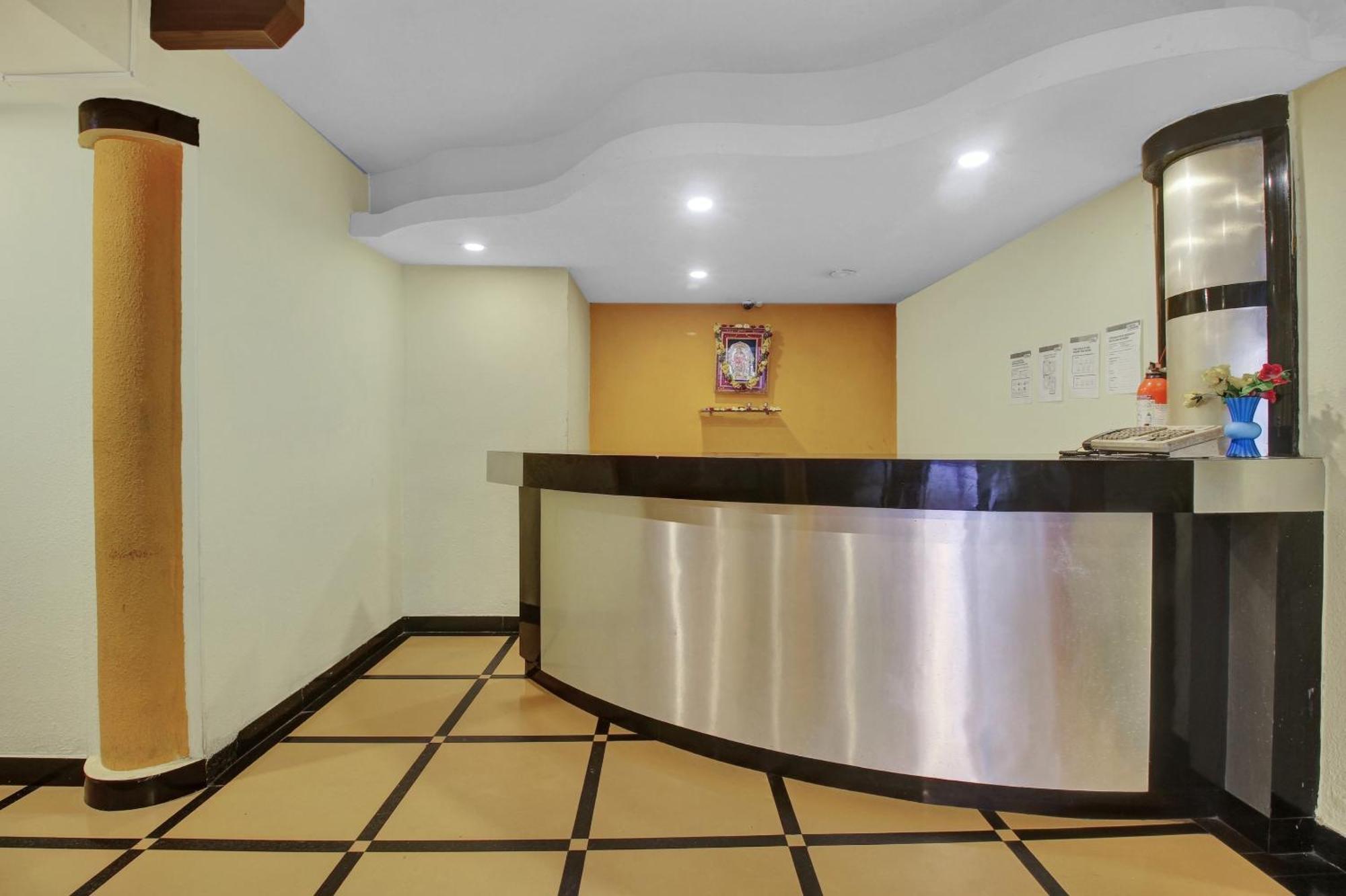 Hotel O Happy Rooms Гайдарабад Екстер'єр фото